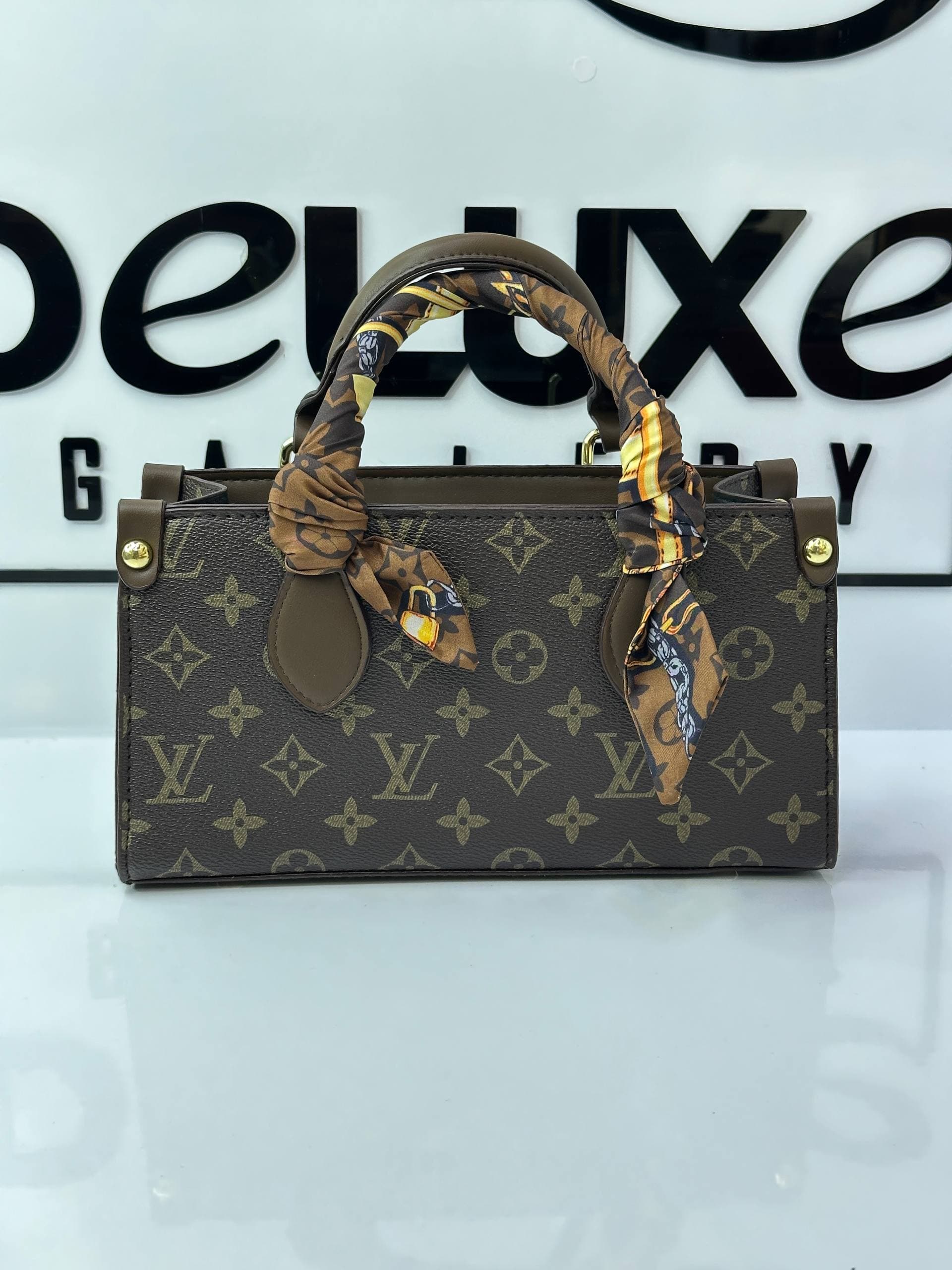 کیف اندگو لویی ویتون Lv Onthego 9317 — تصویر ۳