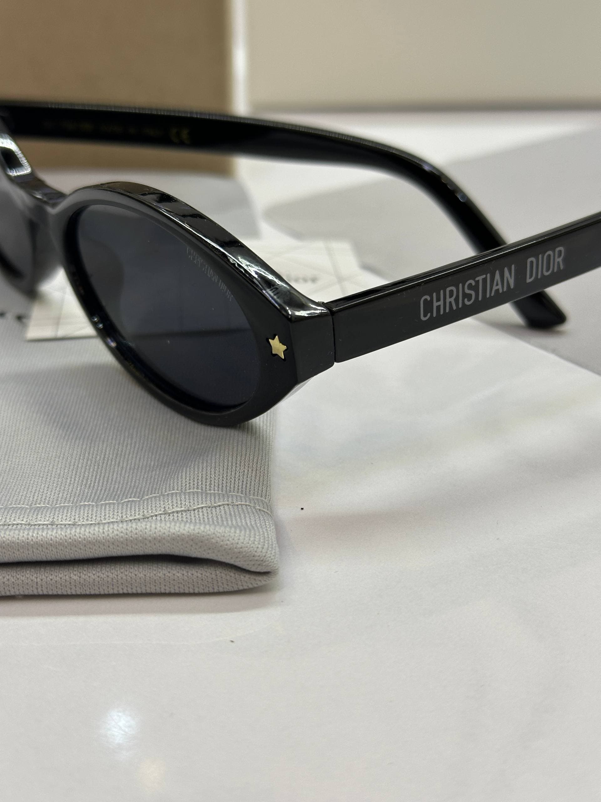 عینک دیور Dior D2920 — تصویر ۳
