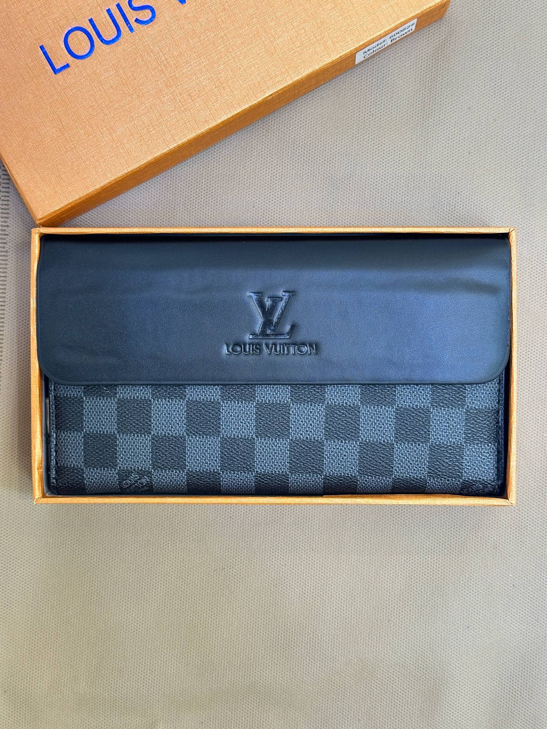 کیف پول لویی ویتون 6008 lv — تصویر ۴