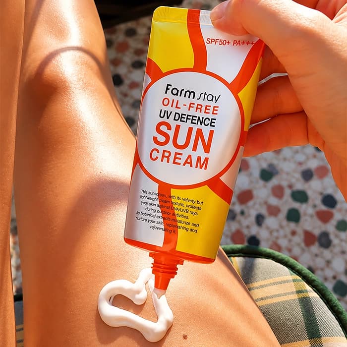 ضد آفتاب اویل فری فارم استی 70ml | SPF50 — تصویر ۴