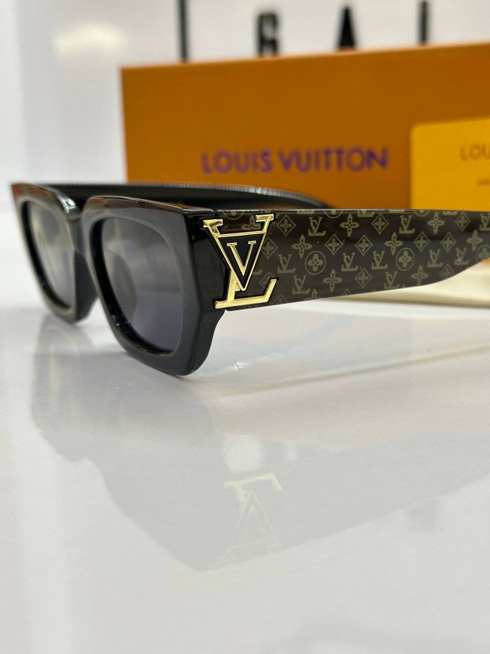 عینک لویی ویتون Lv Sunglasses 2324 — تصویر ۴