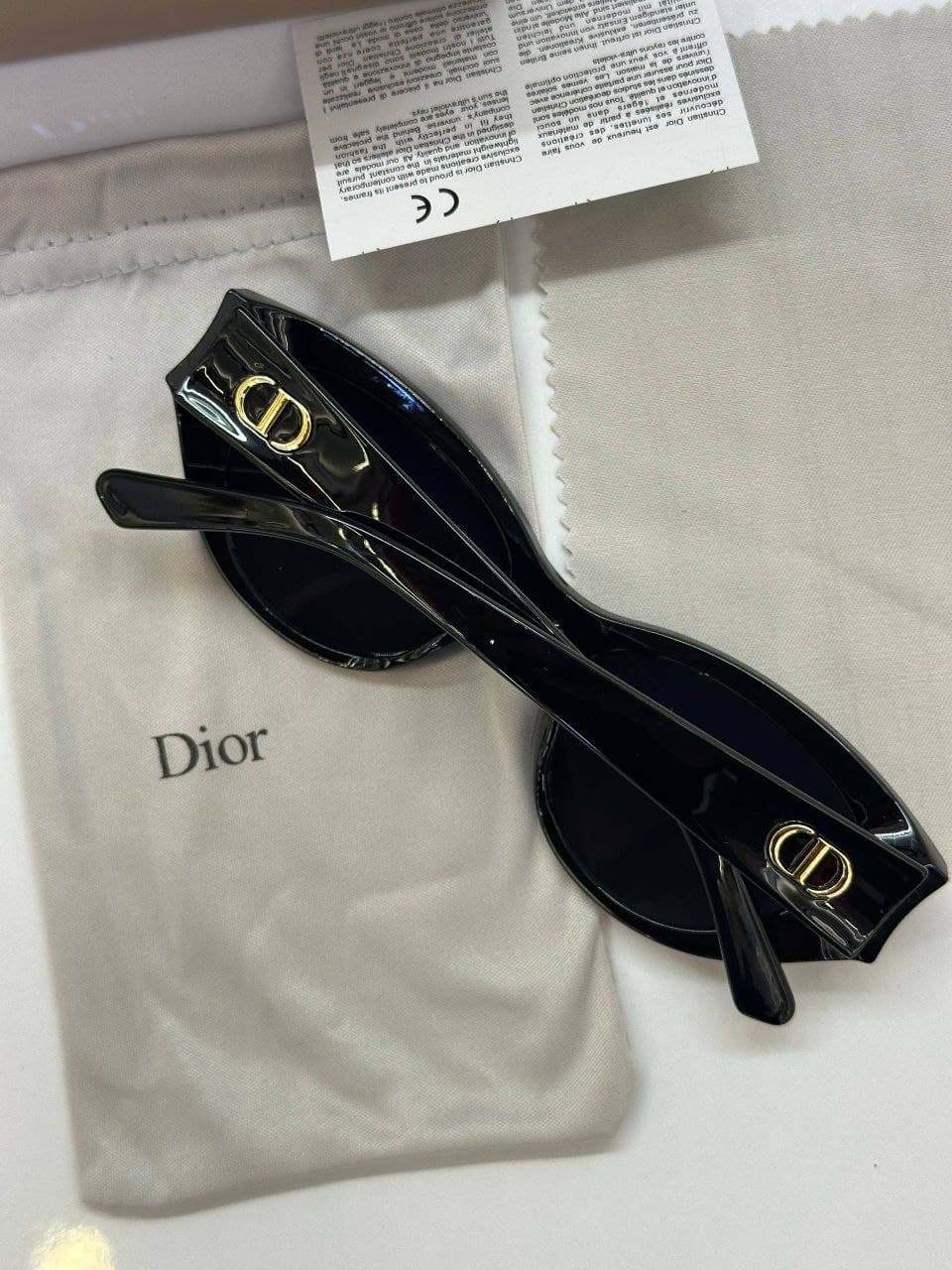 عینک دیور Dior Sunglasses D2920 — تصویر ۵