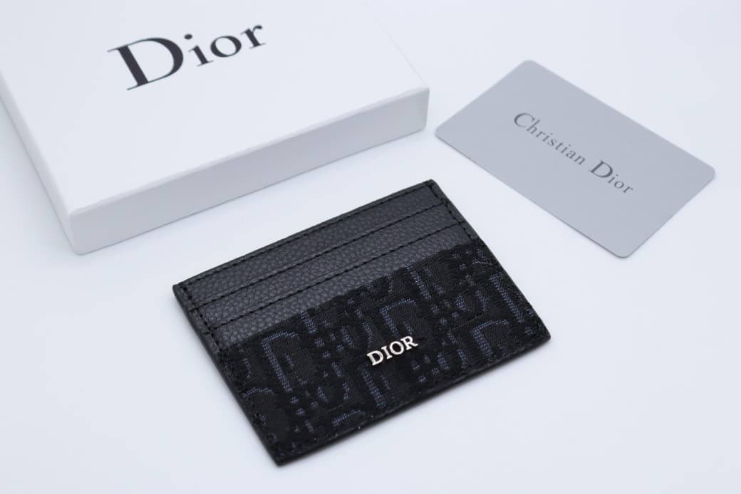 جاکارتی برند دیور Dior