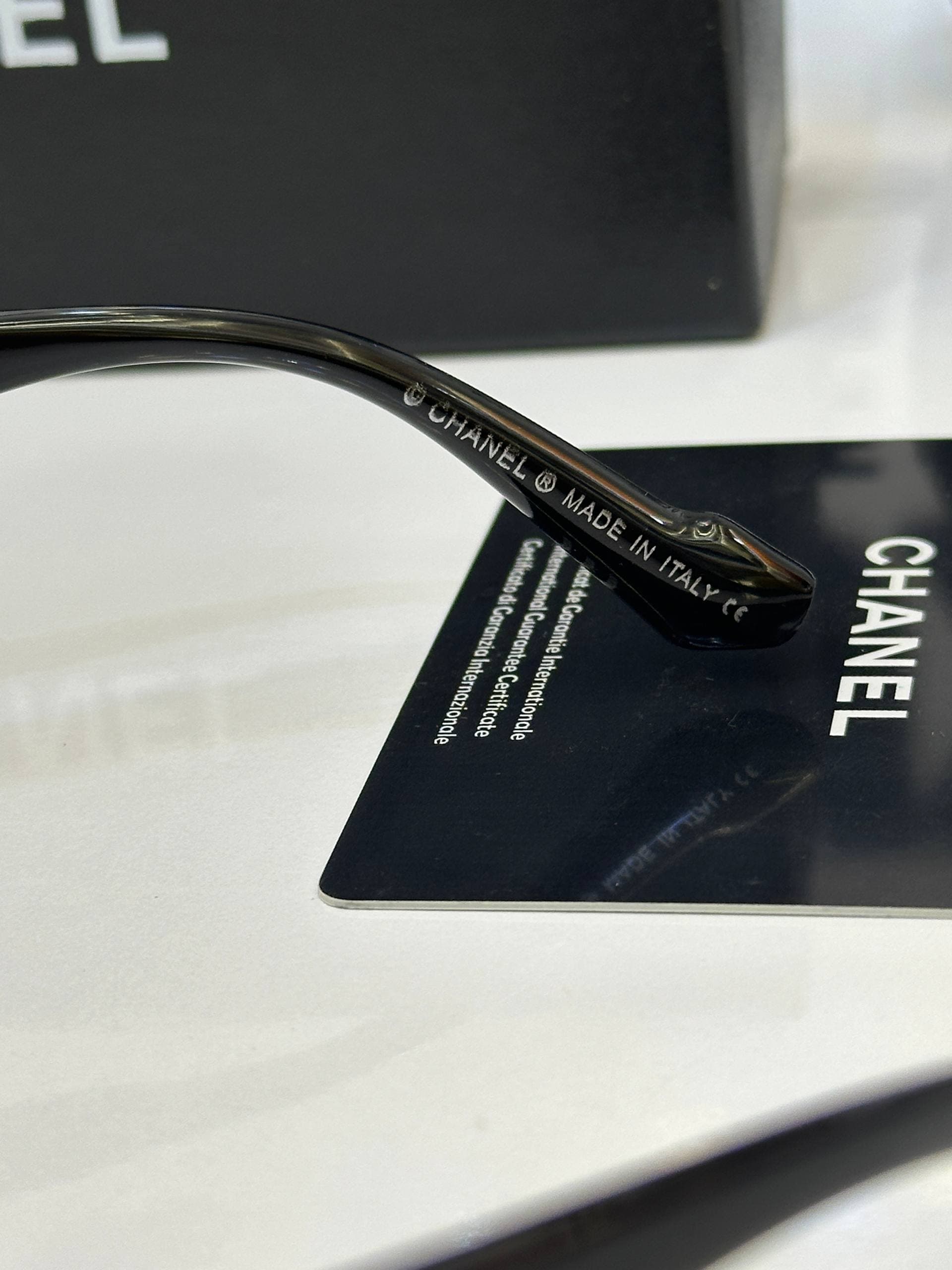 عینک شنل Chanel Sunglasses 9861 — تصویر ۹