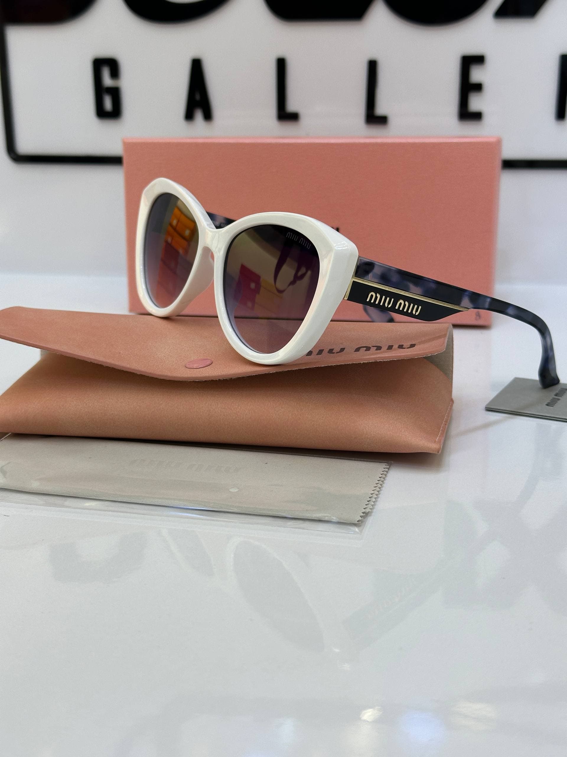 عینک میو میو MiuMiu Sunglasses zt7030 — تصویر ۵