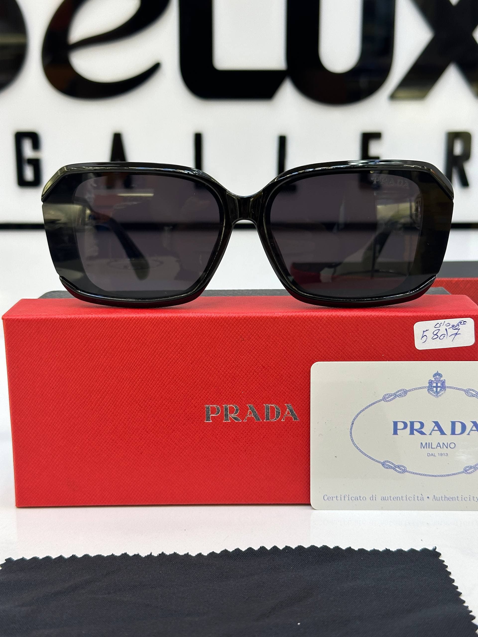 عینک پرادا Prada Sunglasses 3103 — تصویر ۵