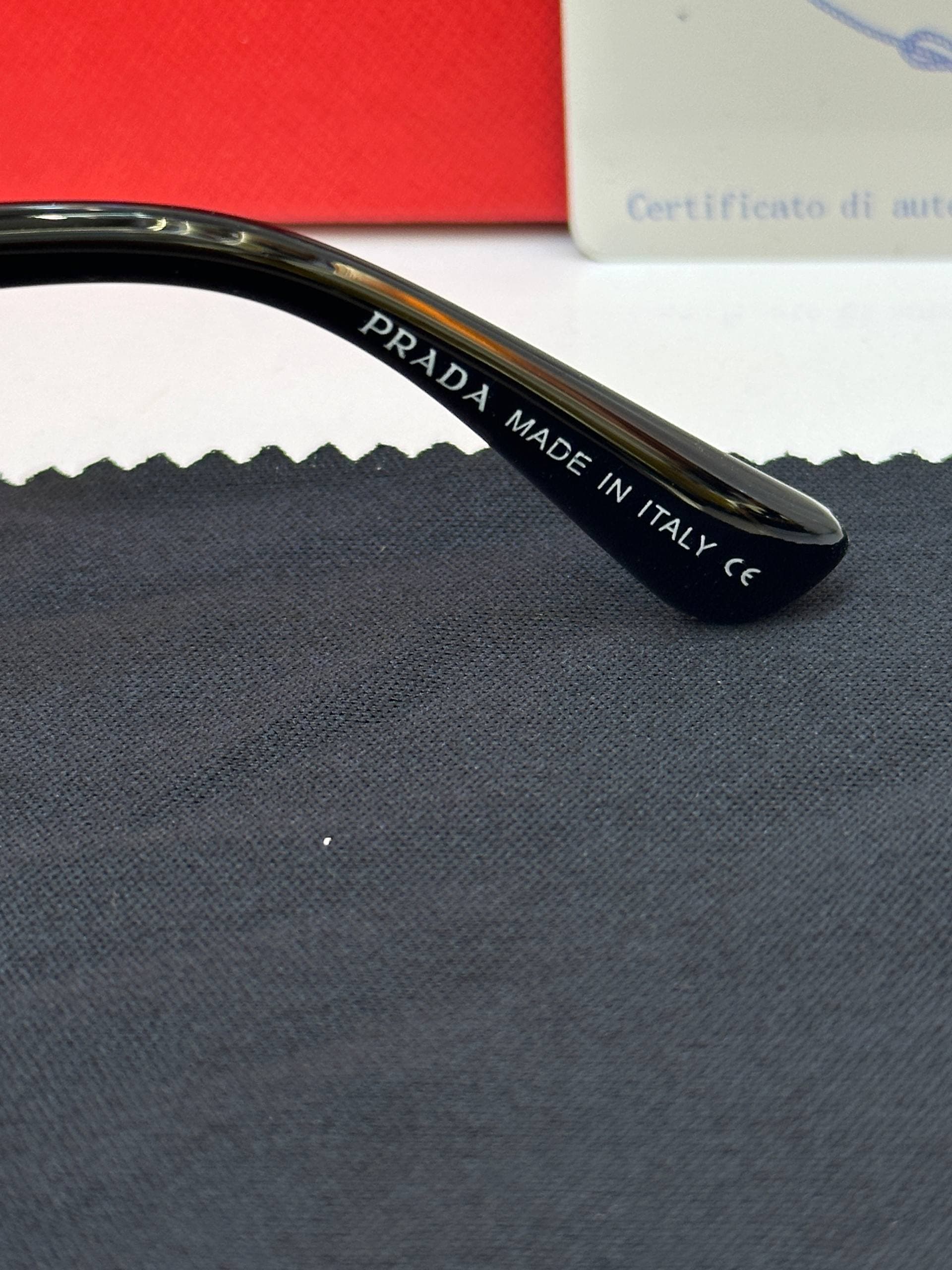 عینک پرادا Prada Sunglasses 3103 — تصویر ۳