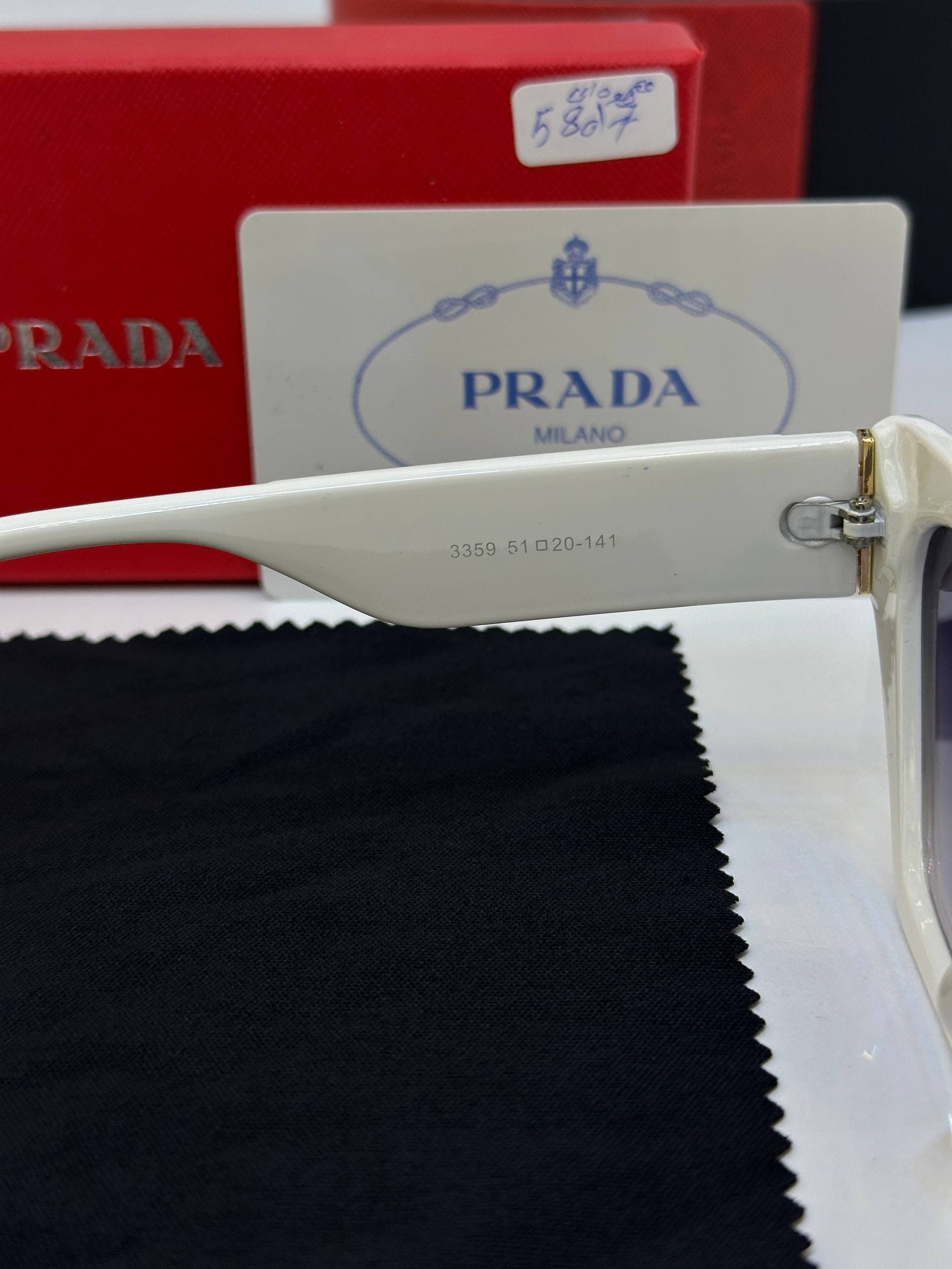 عینک پرادا Prada Sunglasses 3359 — تصویر ۶