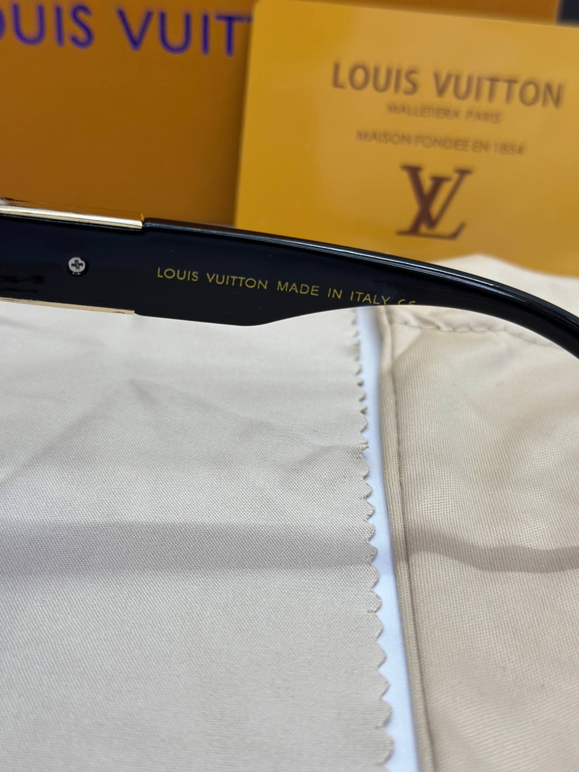 عینک لویی ویتون lv Sunglasses 5541 — تصویر ۶