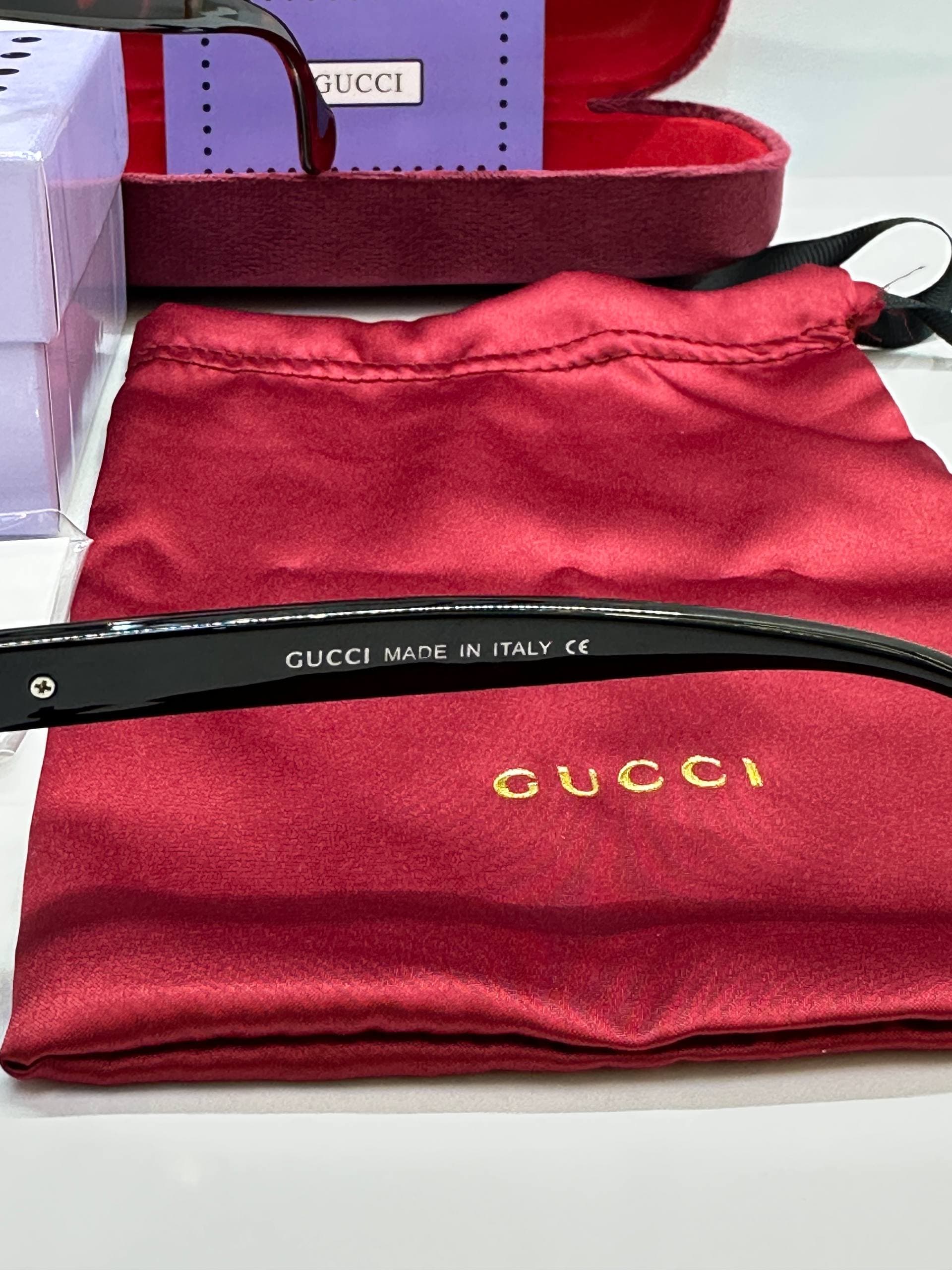 عینک گوچی Gucci Sunglasses 9820 — تصویر ۷