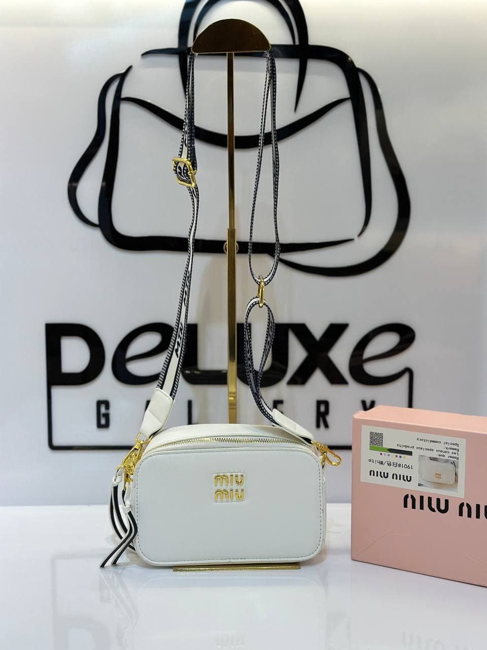 کراس بادی میومیو MiuMiu Crossbody Bag — تصویر ۲