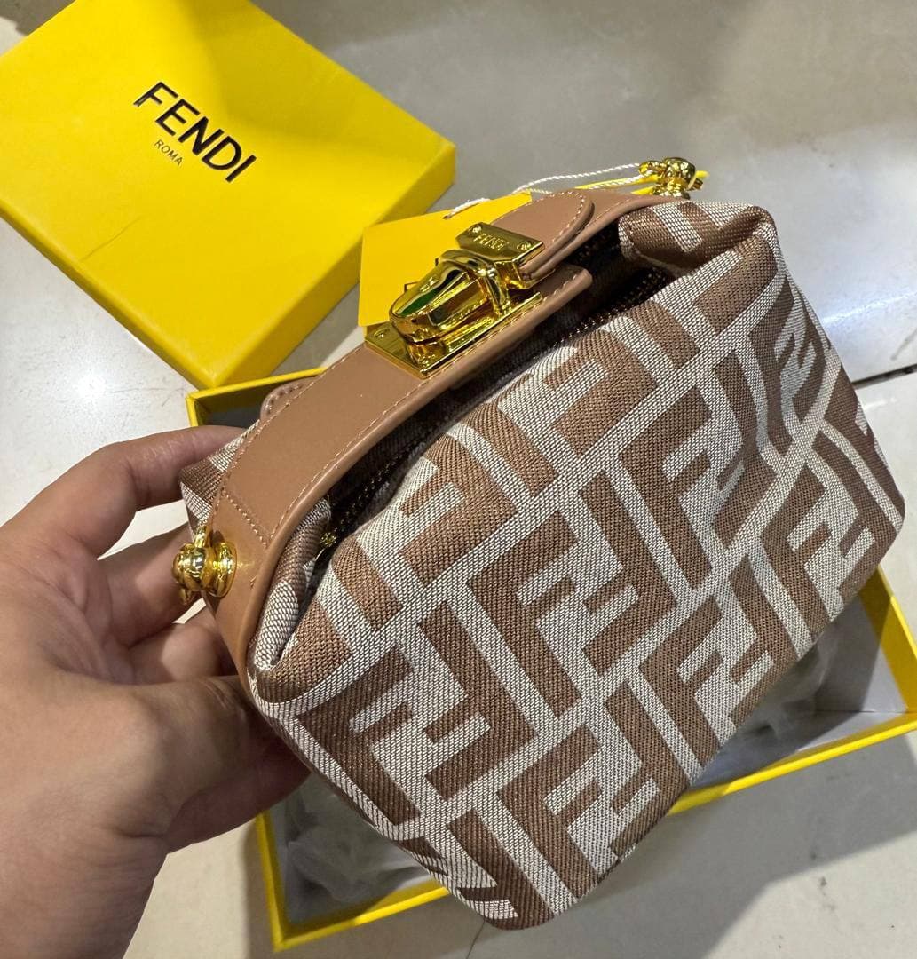 کیف فندی Fendi — تصویر ۲
