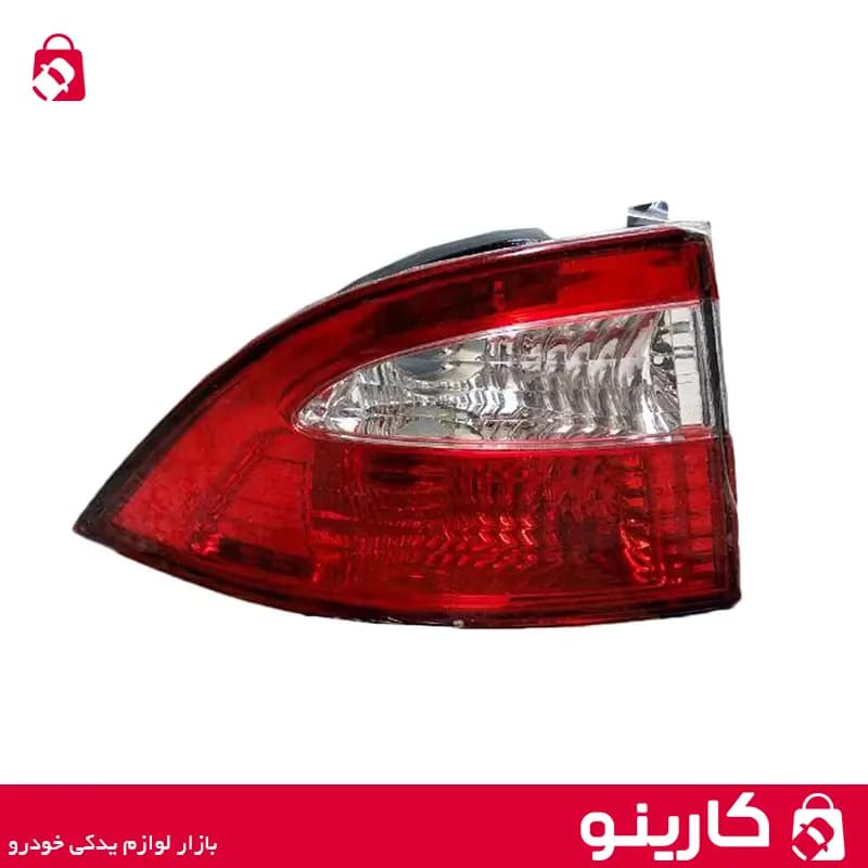 چراغ خطر عقب چپ سمند LX روی گلگیر فن آوران