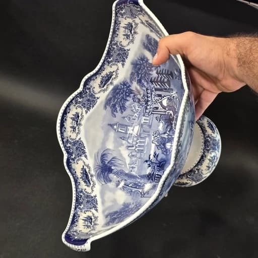 کشکول پایه دار چینی باواریا طرح آکسفورد ابی آرشه کوچک کد 422 — تصویر ۳