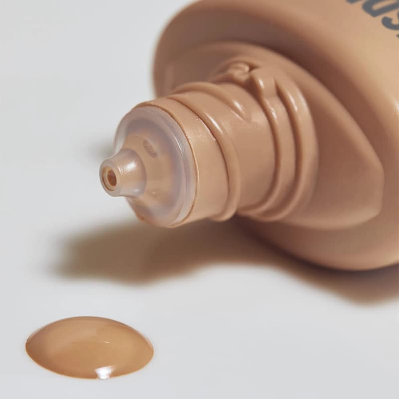 ضد آفتاب رنگی ایزدین ISDIN Magic Medium SPF50 — تصویر ۶