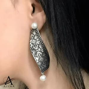 گوشواره نقره طرح آي سو