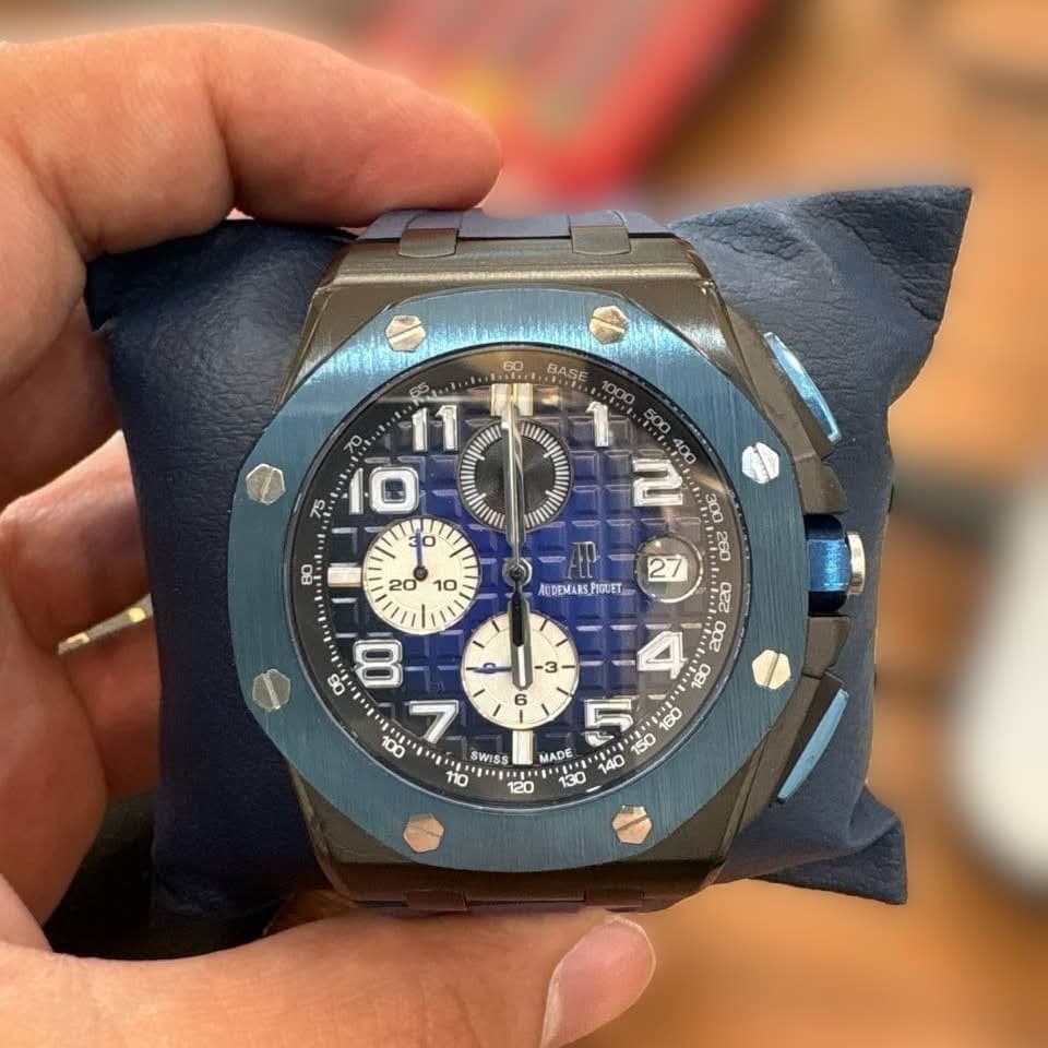ساعت مردانه اودمار پیگه کرنوگراف Royal Oak Offshore بند پیو آبی — تصویر ۳