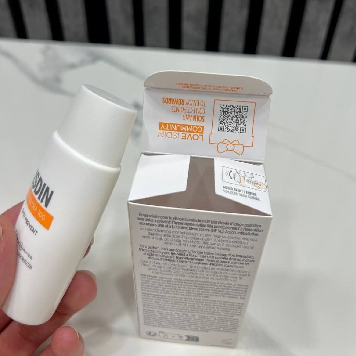 ضد آفتاب ضد لک رنگی ایزدین اسپات SPF50 — تصویر ۲