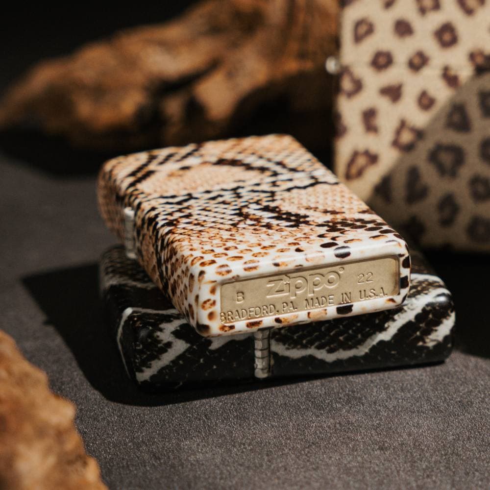 فندک زیپو کد Zippo Snake Skin Design 49352 — تصویر ۷