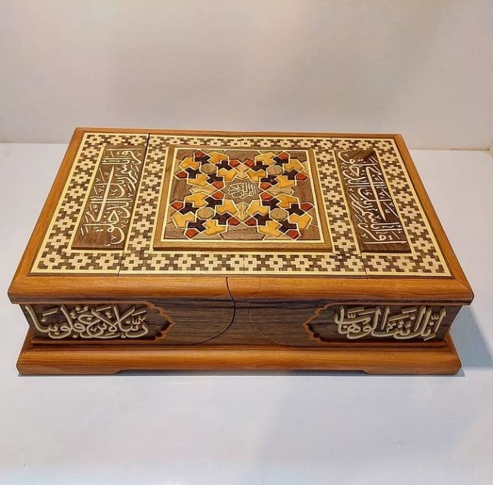جعبه و رحل قرآن جوک کاری و معرق کد 102528 — تصویر ۴