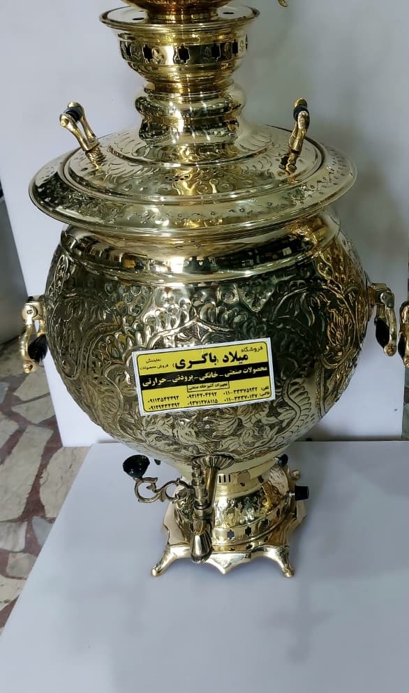 سماور گازی برنجی ۲۵ لیتری سنتی تنوره دار طلایی — تصویر ۳