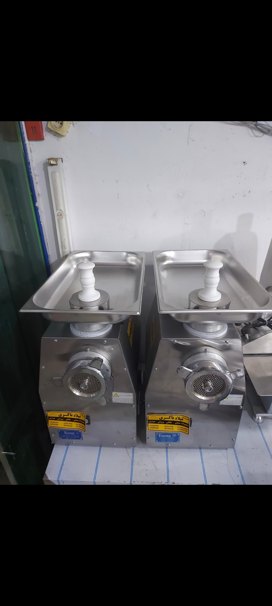 چرخ گوشت قصابی صنعتی ۳۲ گیربکسی الکترو کار EC-10 صنعتی — تصویر ۷