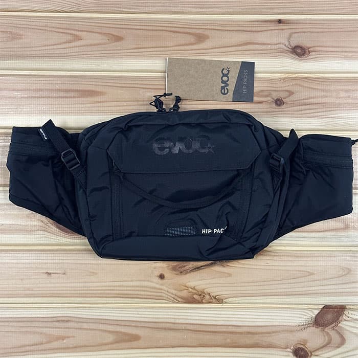 کوله کمری 3 لیتری EVOC Hip Pack – مشکی — تصویر ۴