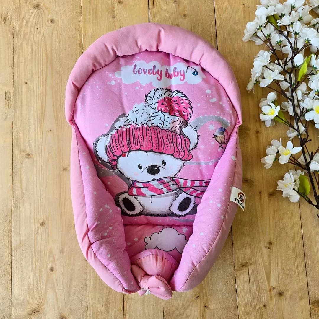 قنداق سوئیسی صورتی – آغوشی نوزاد کد 3726 — تصویر ۲