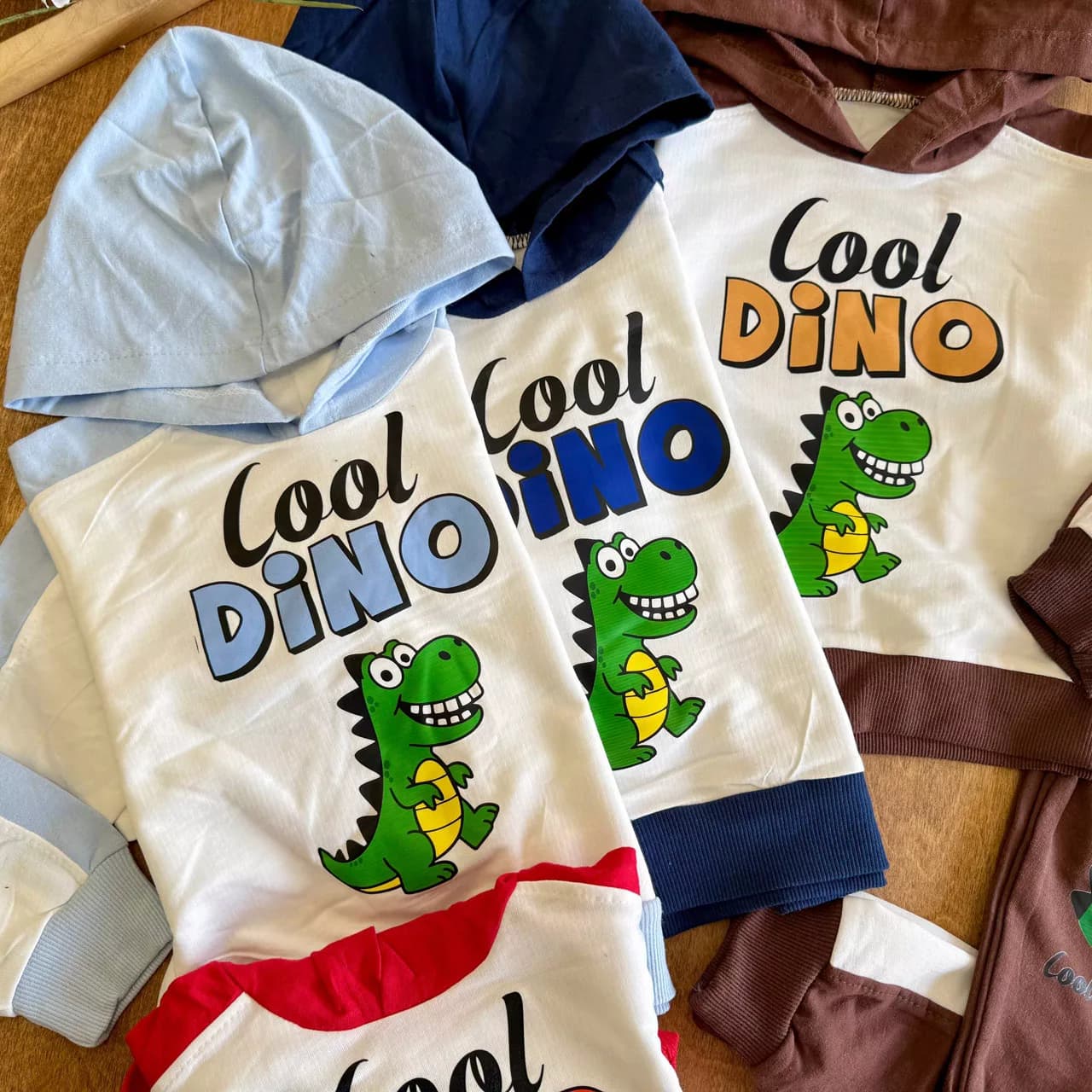 هودی شلوار دایناسور سبز Cool Dino سایز 35 تا 50 کد 6942 — تصویر ۲