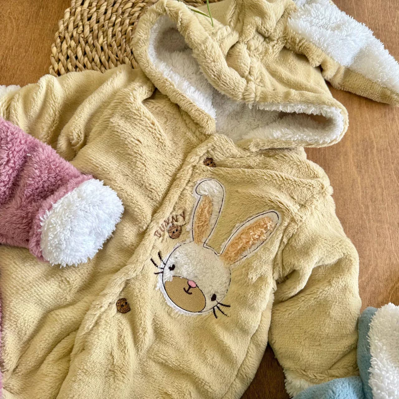 سرهمی مخمل خرگوش Bunny سایز 1،2 کد 6931 — تصویر ۴