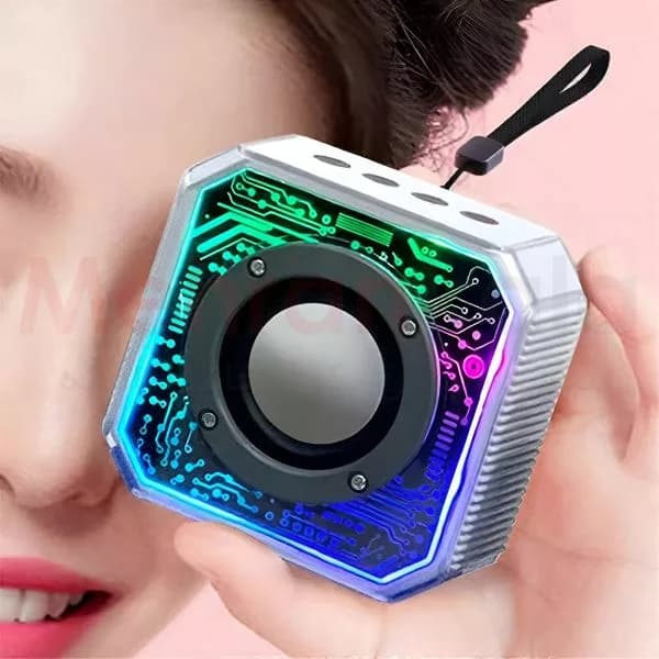 اسپیکر بلوتوثی قابل حمل وان پرو مدل RGB Cube — تصویر ۲