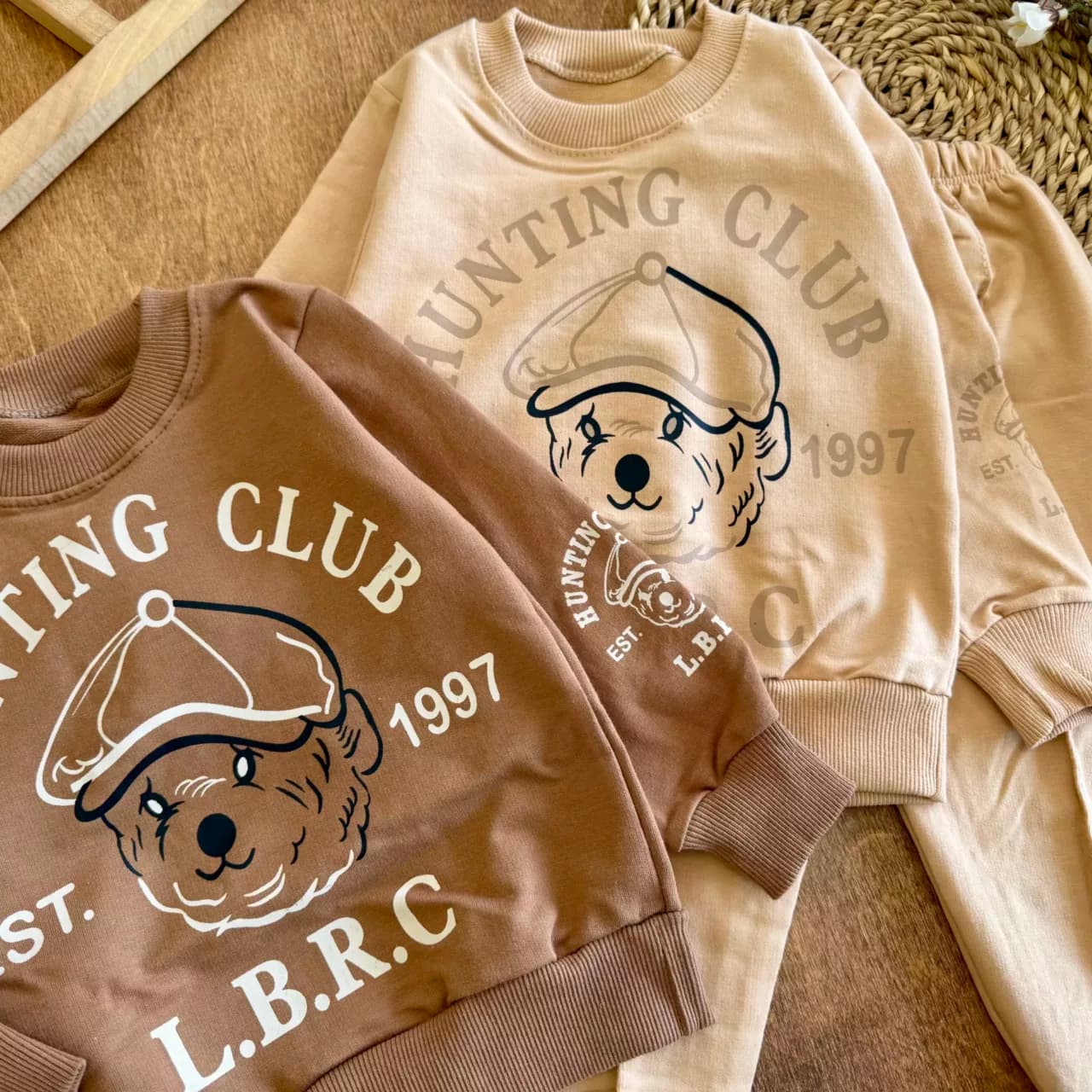 بلوز شلوار خرس hunting club سایز ۳۵ تا ۴۵ کد ۵۶۳۵ — تصویر ۲