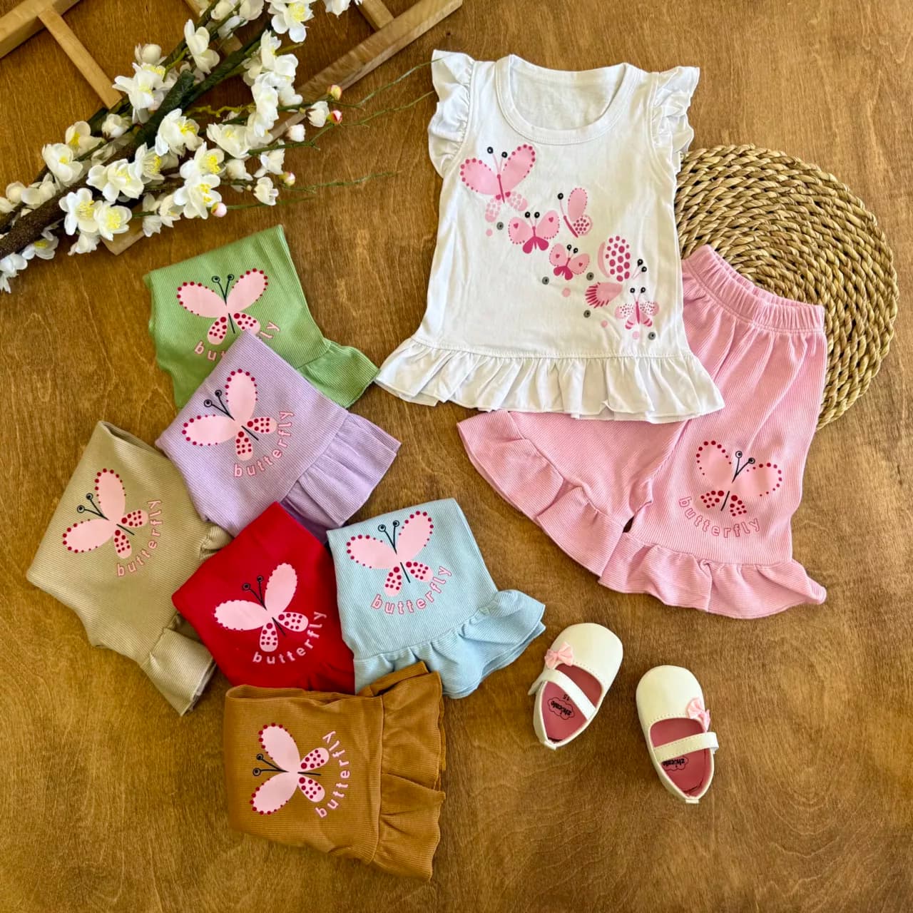 تاپ شلوارک چین دار پروانه ها سایز 30 تا 45 کد 6721