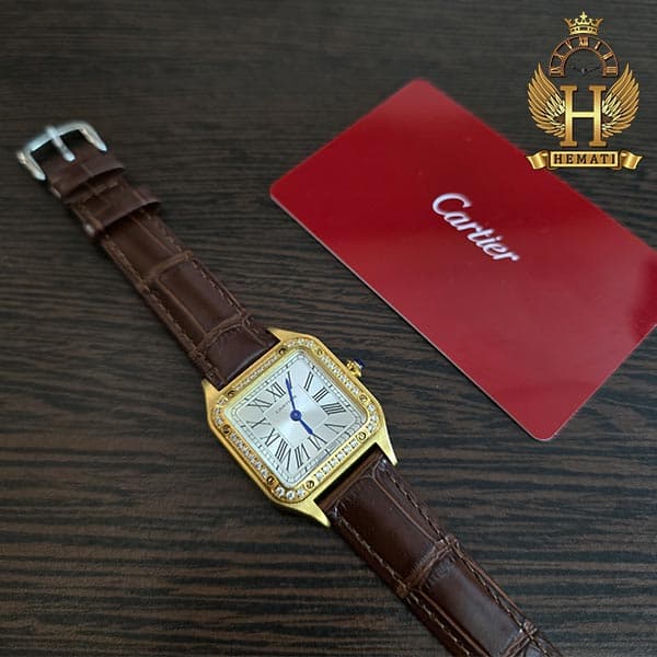 ساعت مچی زنانه کارتیر مدل دمونت دور قاب نگین CARTIER SANTOS DUMONT CSDL200 — تصویر ۶