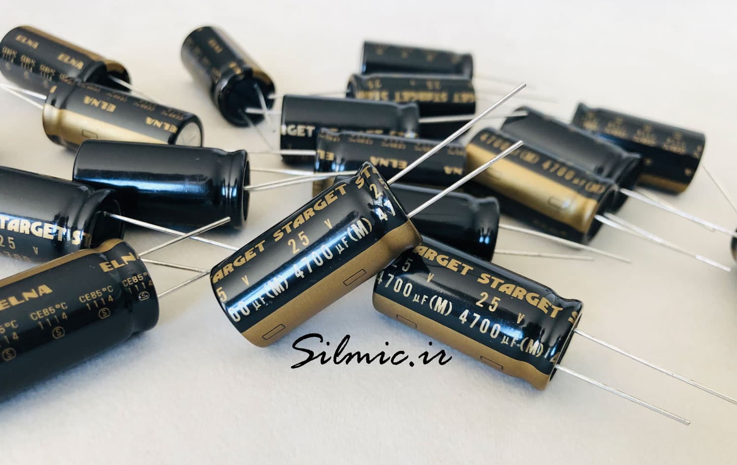 خازن تاپ گرید 4700 میکرو فاراد 25 ولت ELNA ژاپن سری STARGET(ROD) — تصویر ۳