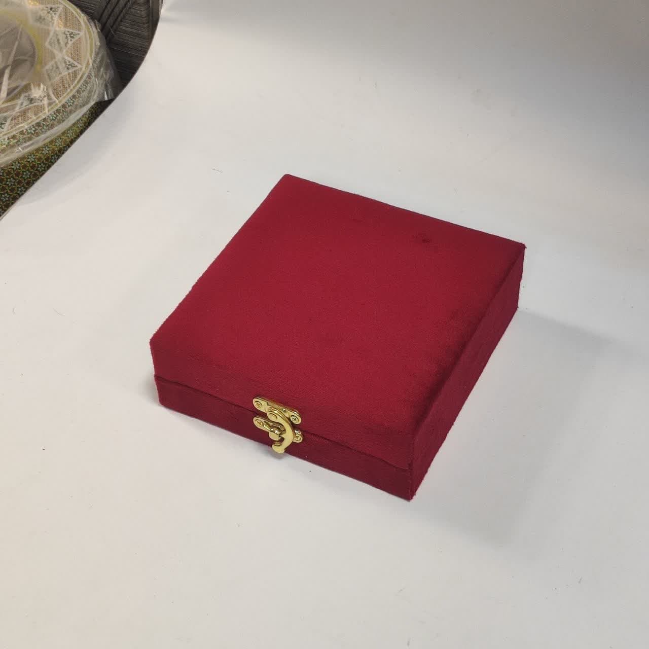 ظرف کادویی زعفران مناسب 10 گرم مخمل ترک 2107 — تصویر ۲