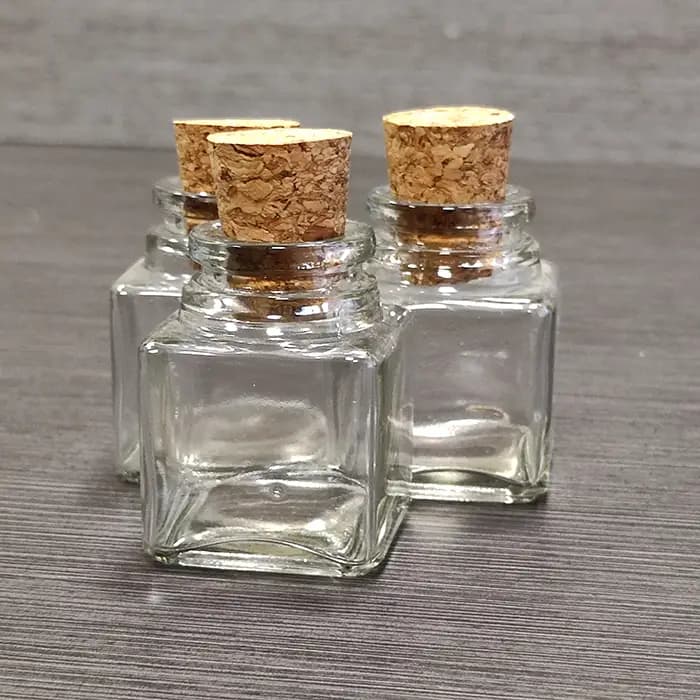 شیشه درب چوب پنبه ای مکعبی — تصویر ۲
