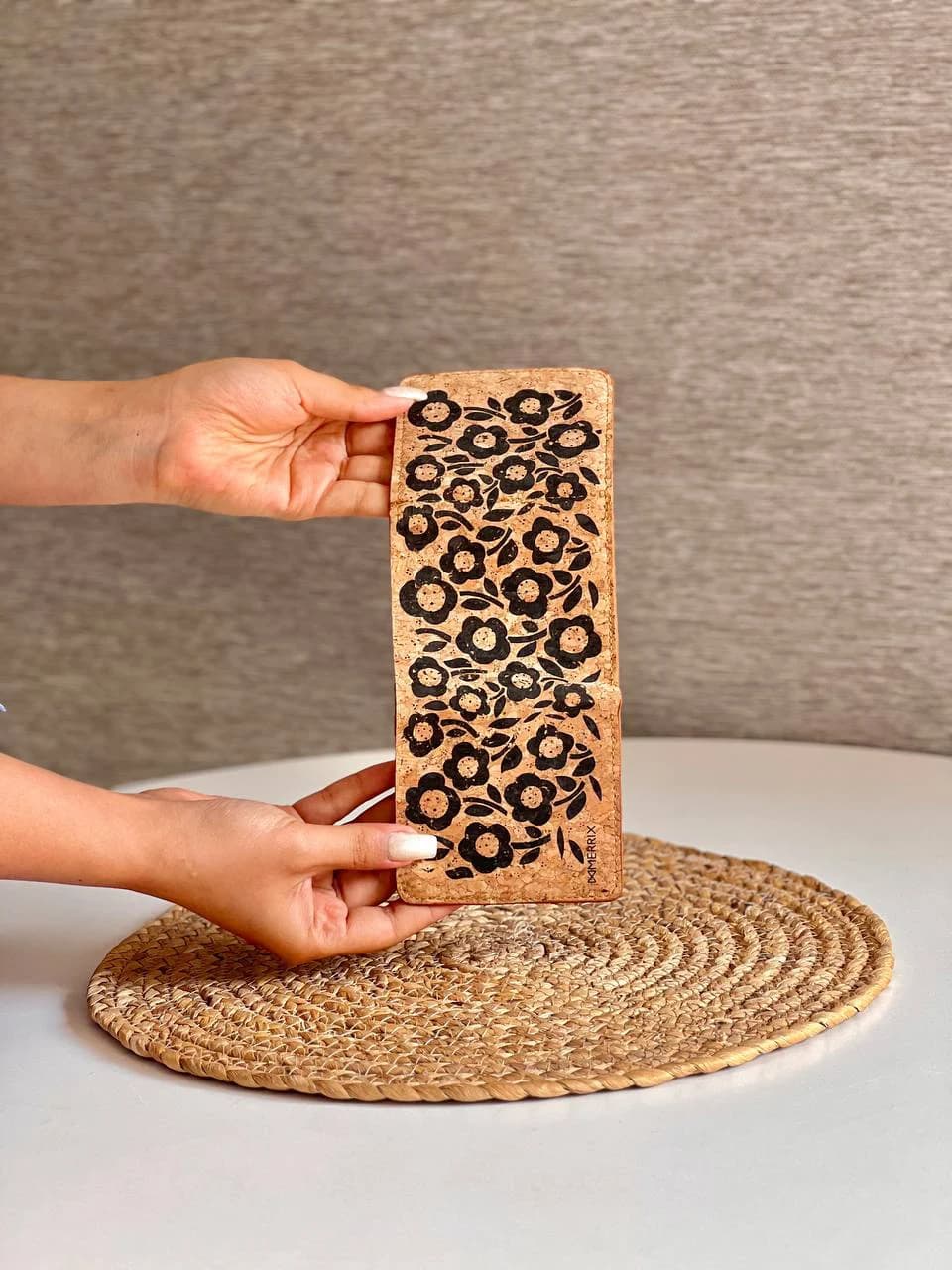 کیف پول طرح گلگلی کد 5011006016 — تصویر ۴