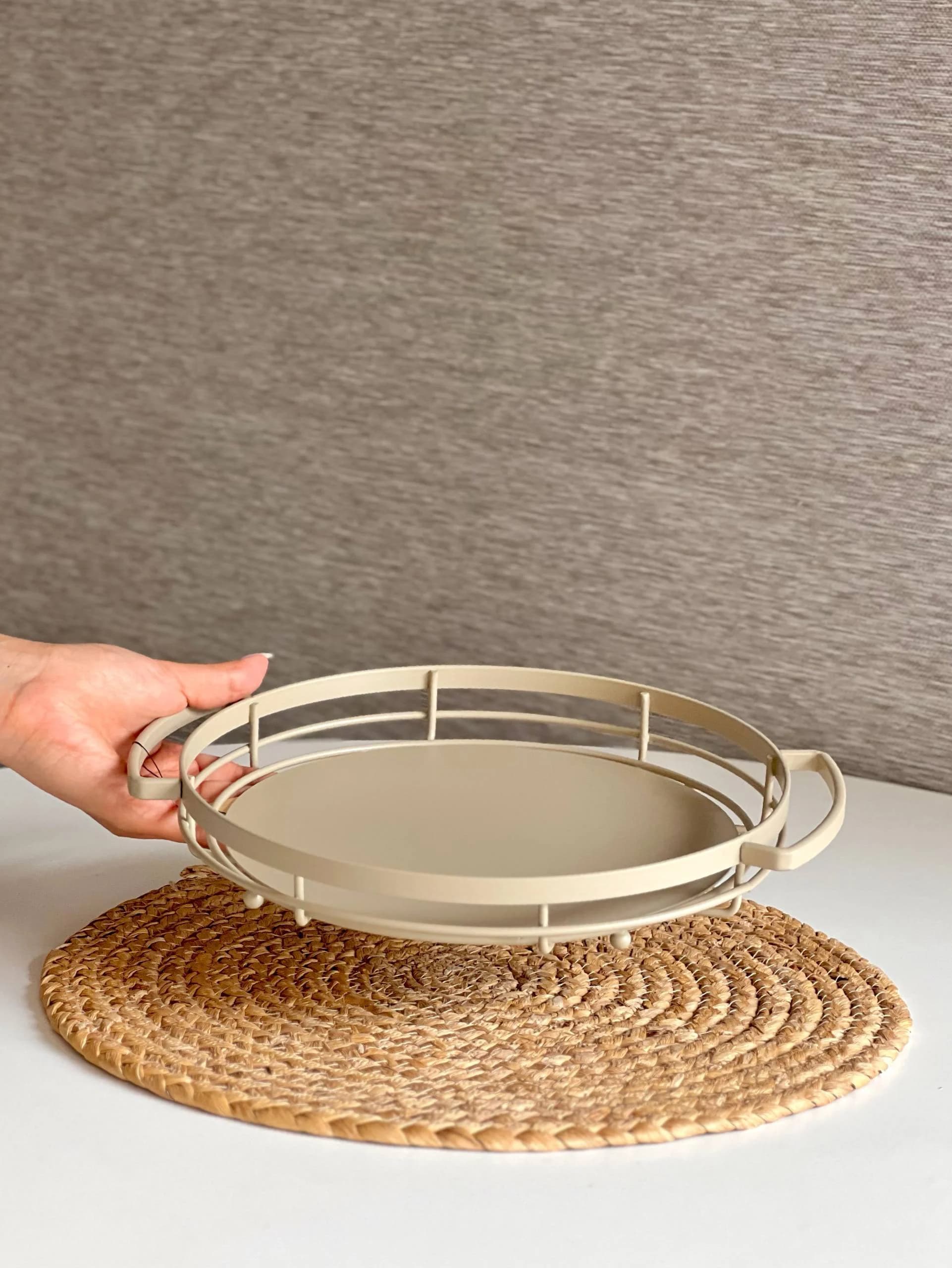 سینی و دیس گرد سایز کوچک برند بی وی کی BVK مدل آیریس — تصویر ۳