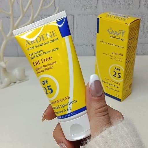 کرم ضد آفتاب SPF25 پوست چرب آردن
