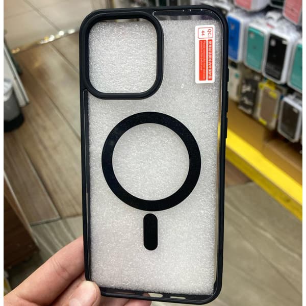 قاب پشت شفاف مگ سیف دور مشکی آیفون مدل magsafe Iphone 11 — تصویر ۳