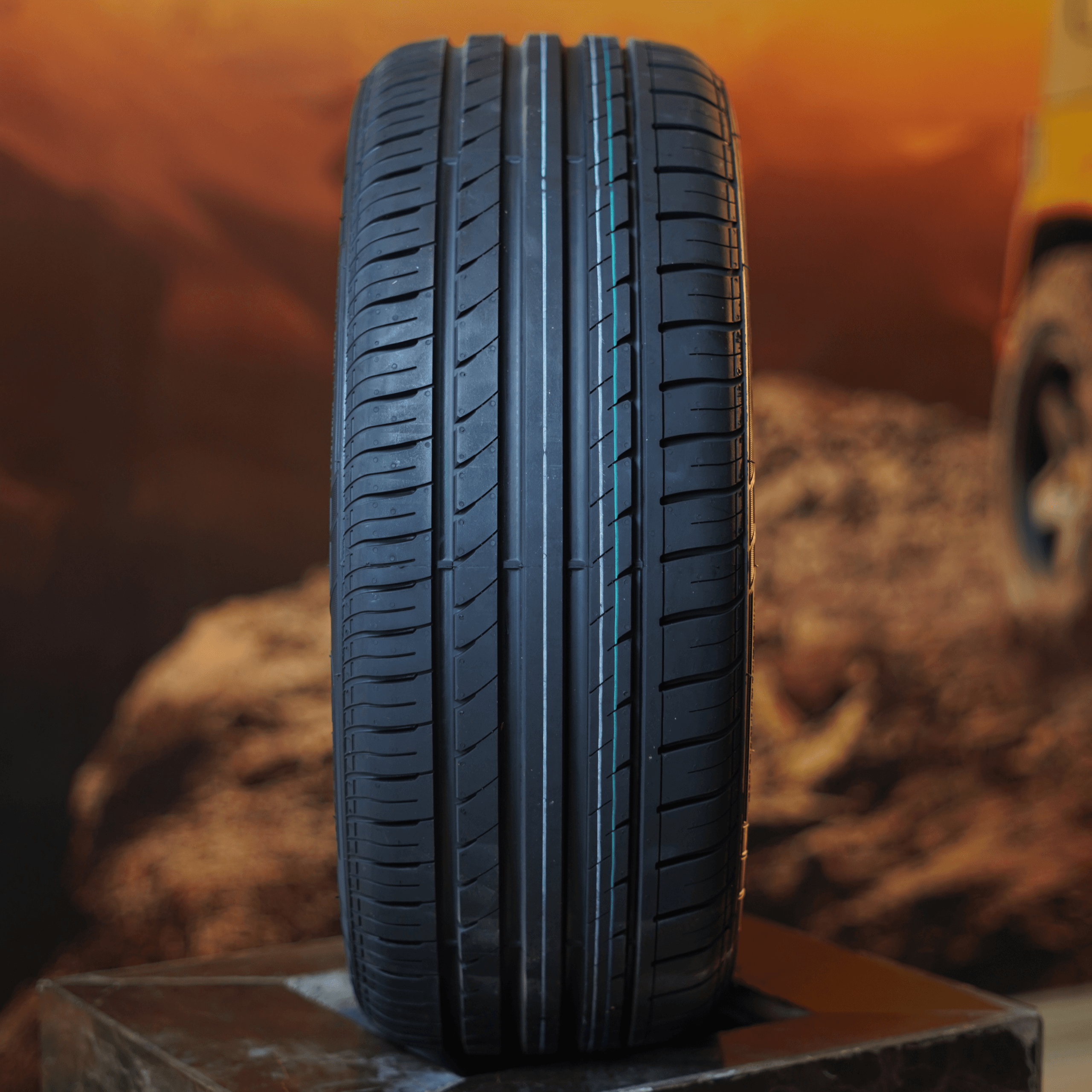 لاستیک جی تی رادیال مدل CHAMPIRO HPY سایز 225/40ZR19 — تصویر ۲