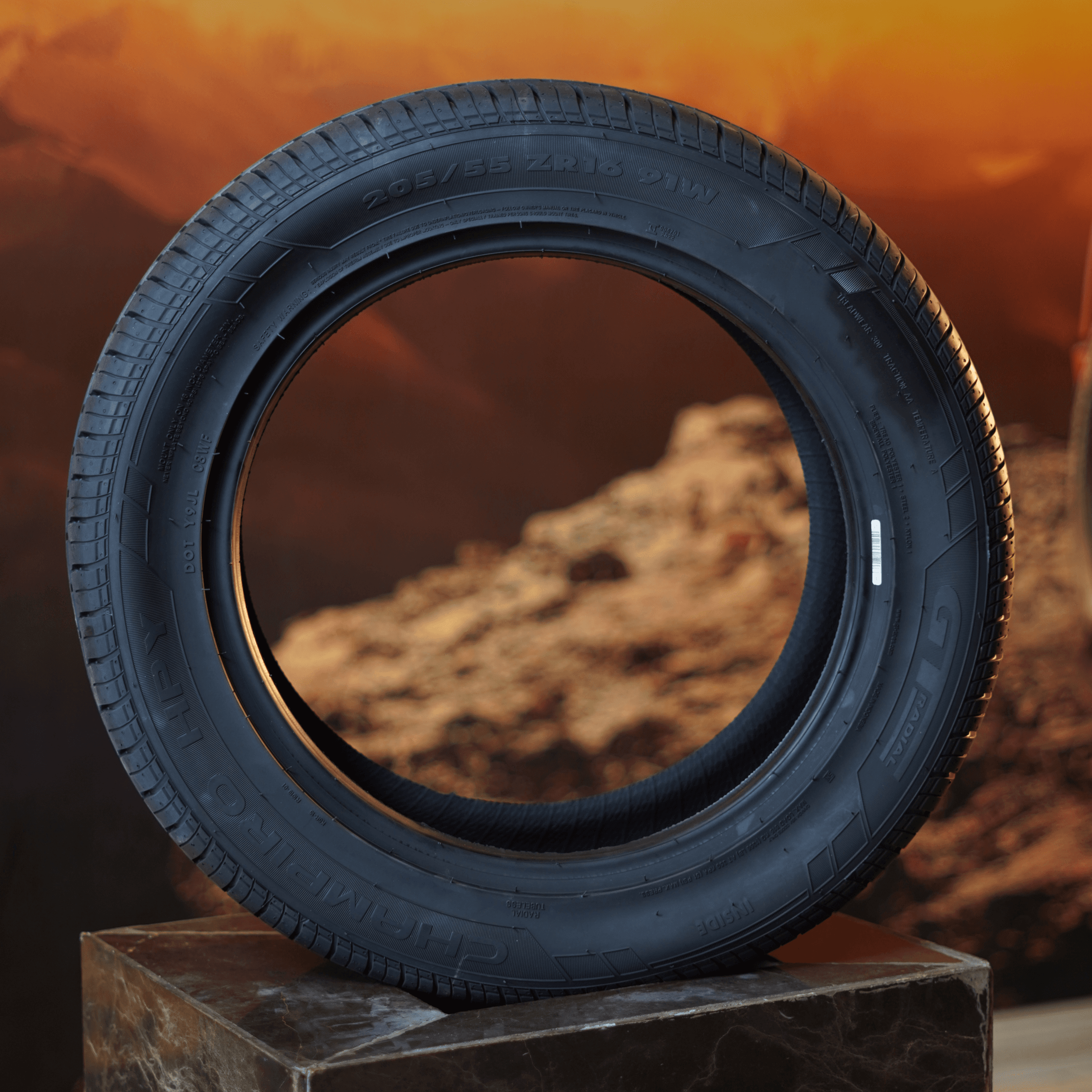 لاستیک جی تی رادیال مدل CHAMPIRO HPY سایز 225/40ZR19 — تصویر ۳