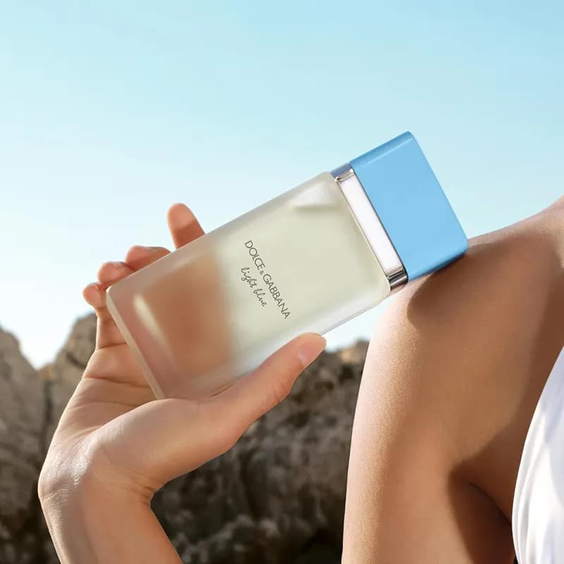عطر زنانه دولچه اند گابانا Light Blue Eau de Toilette حجم 100 میلی‌لیتر — تصویر ۶