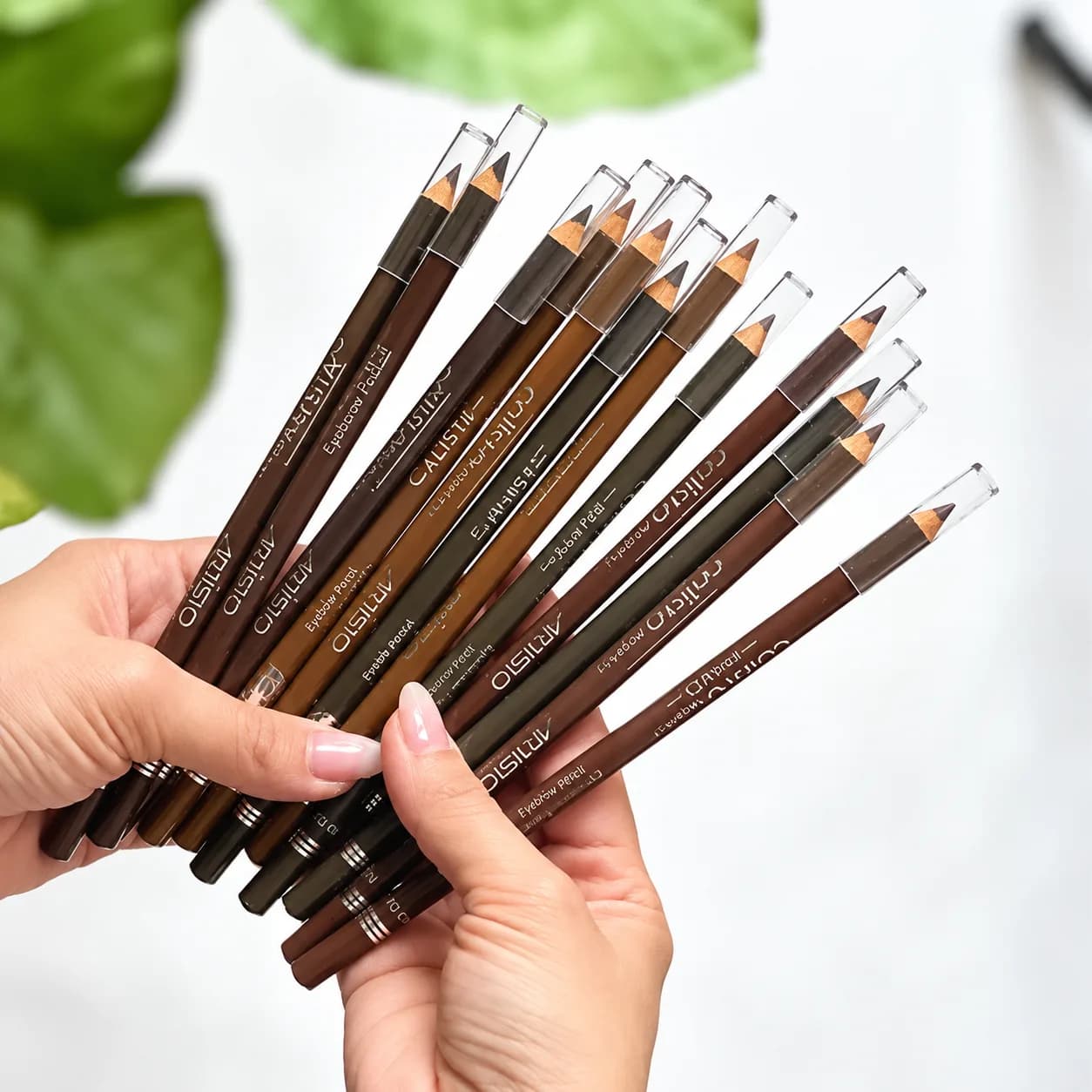 مداد ابرو کالیستا Calista مدل Eyebrow Pencil لت ماندگاری بالا — تصویر ۲