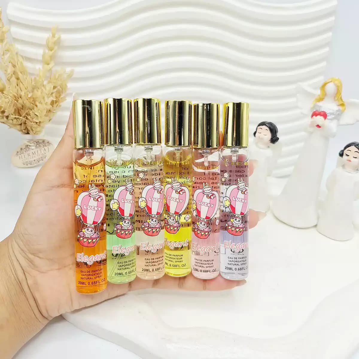 عطر قلمی فانتزی طرح لبوبو بالنی | حجم 20 میل — تصویر ۲