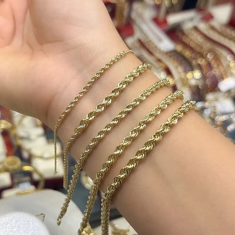 دستبند طلا مدل طنابی کونیک — تصویر ۳
