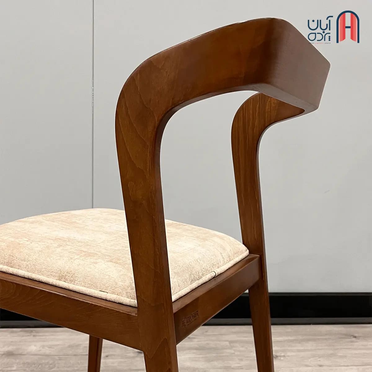 صندلی پایه خراطی — تصویر ۸