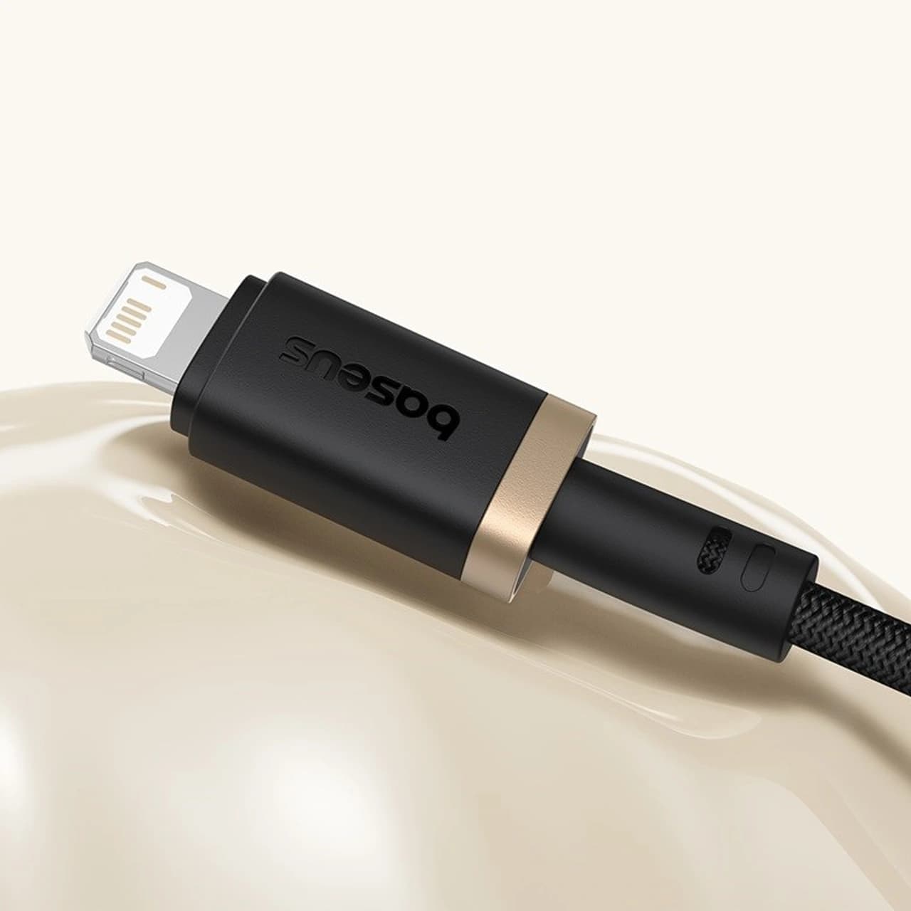 کابل تبدیل USB به لایتنینگ بیسوس مدل CB000122 با توان 20 وات و طول 1 متر — تصویر ۲