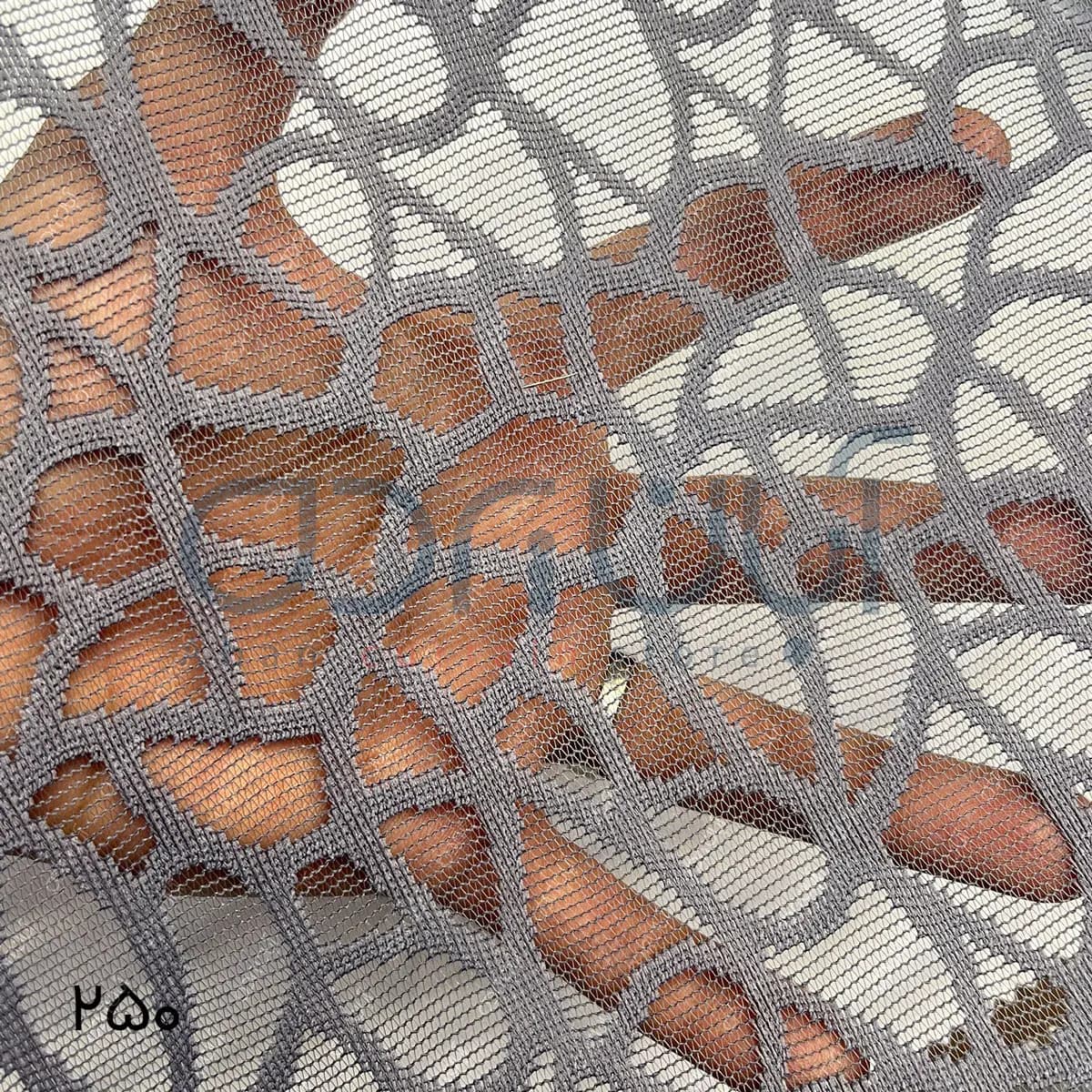 پرده دومکانیزم طرح سنگ چین رنگ طوسی — تصویر ۳
